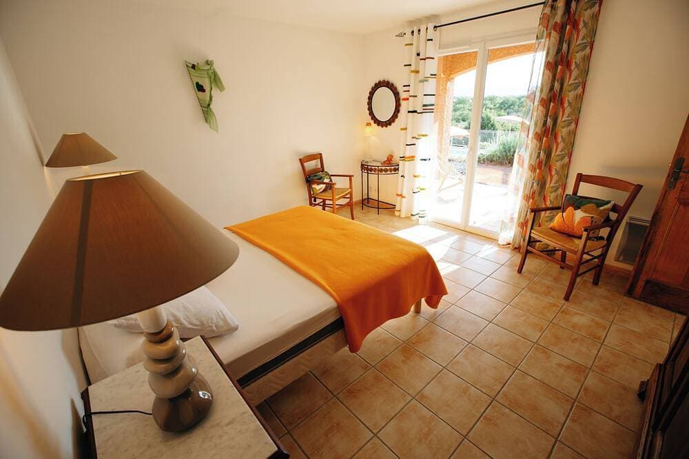 Foto 4 von 30: Villa Fanny - Private Pool and Spa in Joyeuse, Ardèche. Ideal for families!