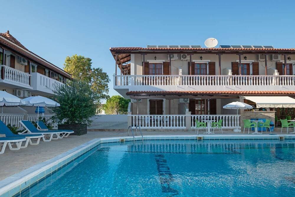 Foto 5 von 6: Private Pool Studios And Apartments In The Heart Of Laganas