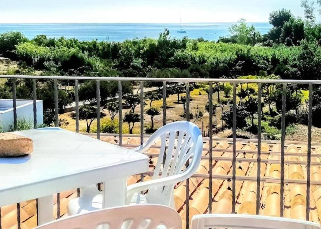 Foto 4 von 66: Three-Bedroom Apartment with Sea View