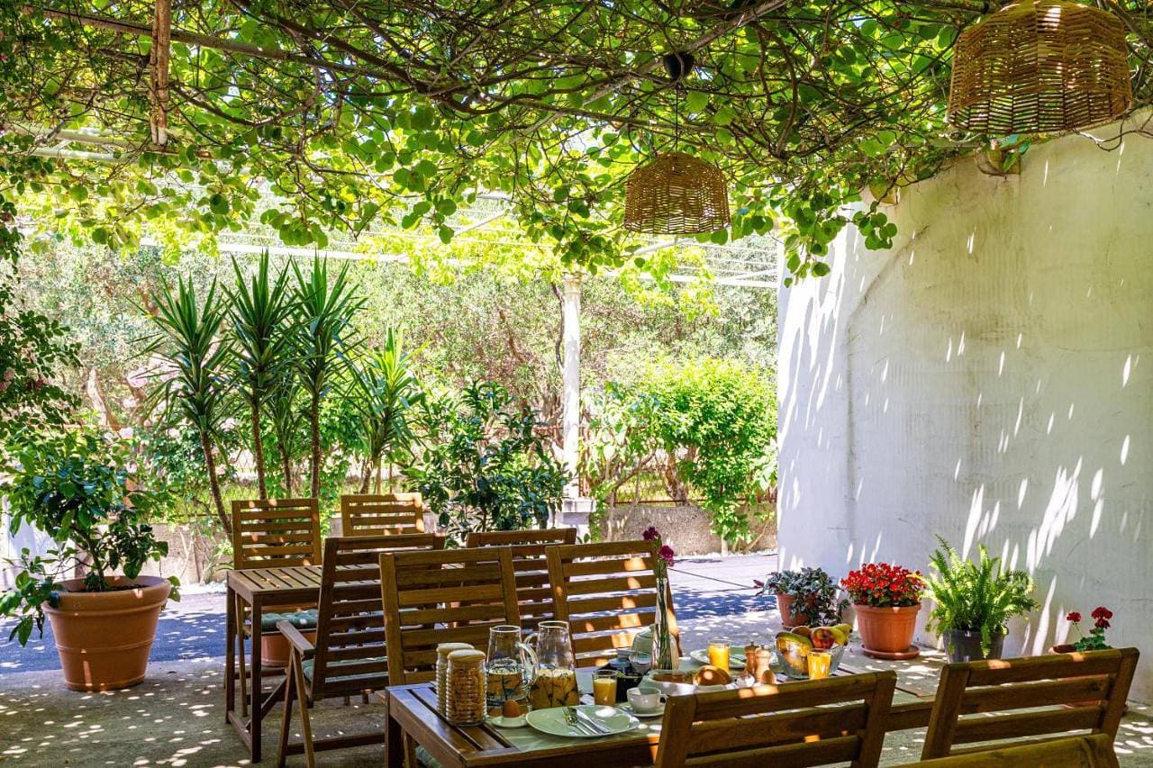 Francesca Guesthouse & Vardia Winery 1