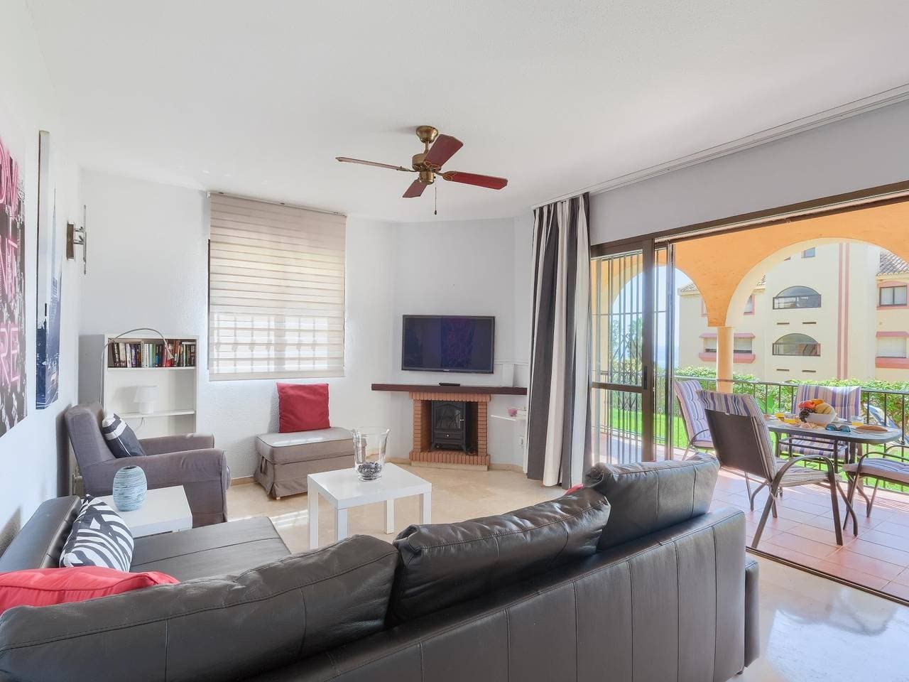 Foto 7 von 31: Beautiful Torreoceano 92, pool, beach Access