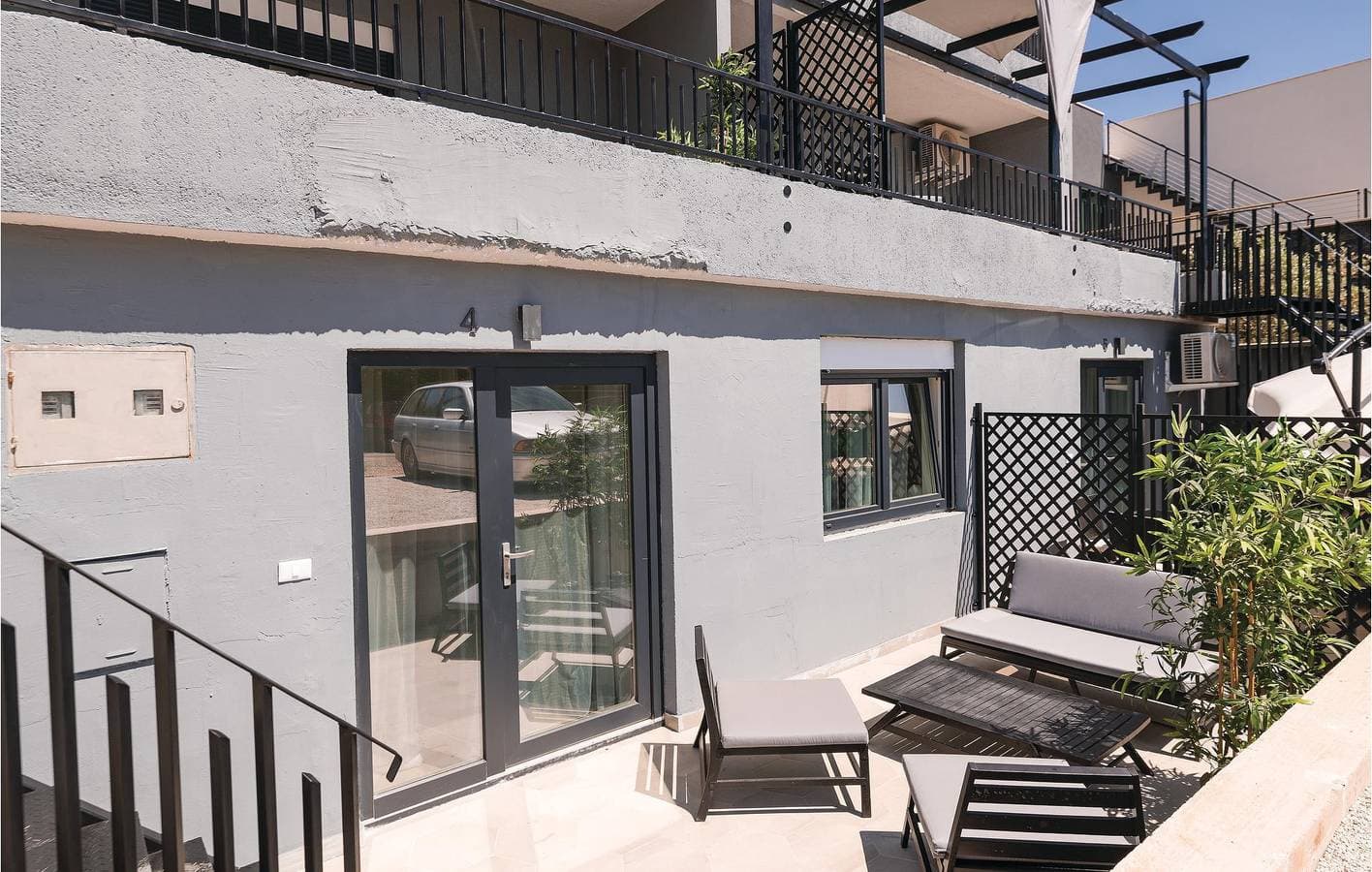 Foto 6 von 26: Gemütliche Ferienwohnung in Peroj: WLAN, Klimaanlage, Terrasse, in der Nähe der Caffè Bar Porto