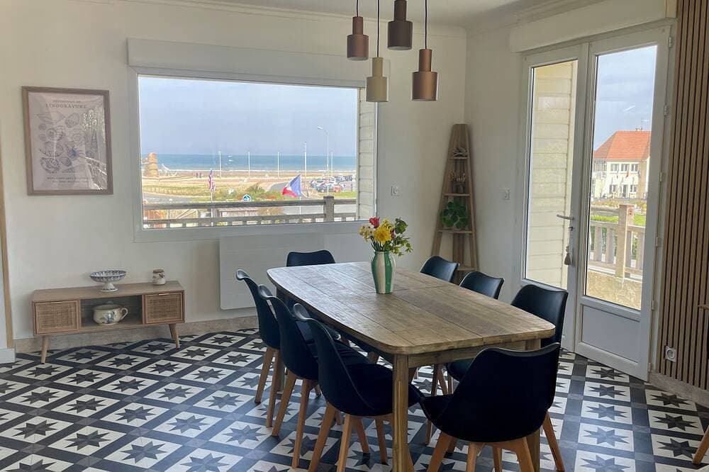 Villa des Braves 50m from the magnificent landing beach: Omaha Beach! 1