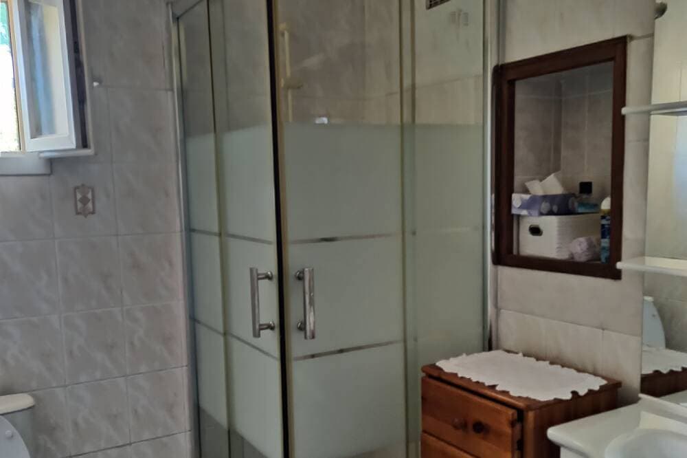 Foto 4 von 11: Petite Maison Avec 2 Chambres 3 Personnes Avec Terrasse Propriété Fermée