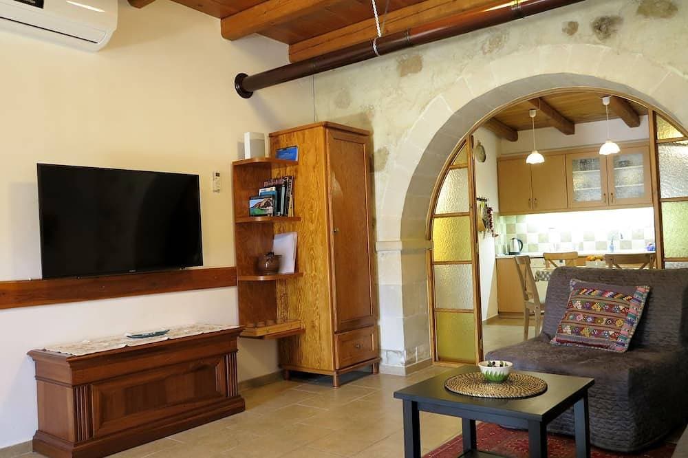 Foto 11 von 30: Schön erneuertes traditionelles Steinhaus in Vori, Süd-Kreta, Griechenland.