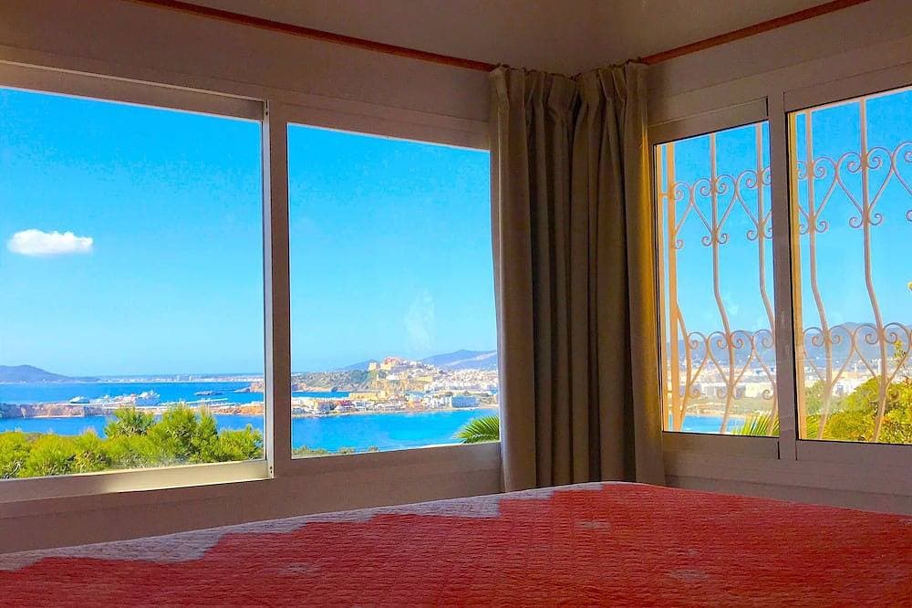 Foto 4 von 17: Ibiza Vista    Ferienhaus in absoluter Traumlage   Wlan/ Pool
