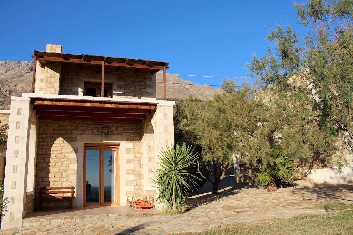 Foto 7 von 59: Ferienhaus mit Pool, großer Garten, idyllisch und ruhig, Wifi | Triopetra, Kreta
