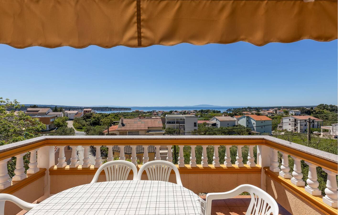 Foto 2 von 25: Apartment am Meer mit Terrasse, WLAN und Parkplatz – 2 km vom Strand entfernt