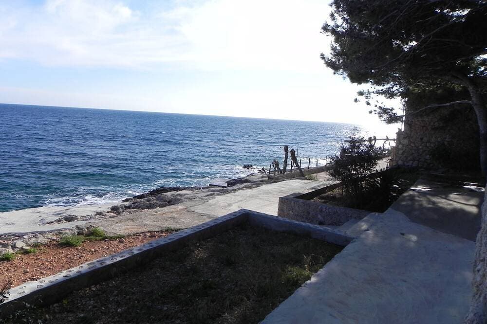 Foto 12 von 19: 4-Zimmer-Ferienwohnung am Strand Sveta Nedilja, Hvar