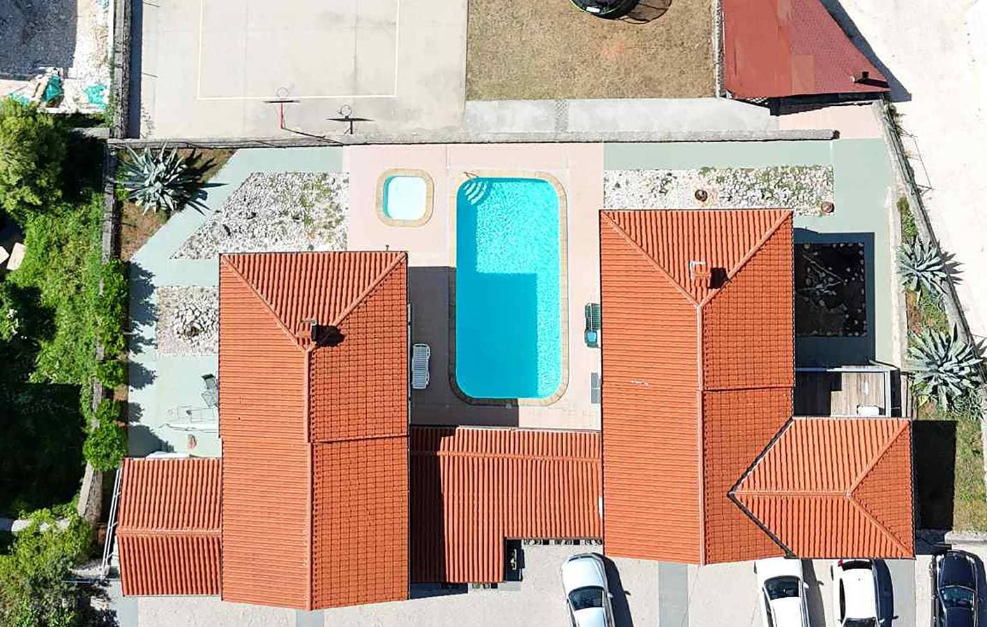 Foto 5 von 28: Gemütliche Ferienwohnung mit Pool, Terrasse und Zugang zum Strand – nur 2 km entfernt!