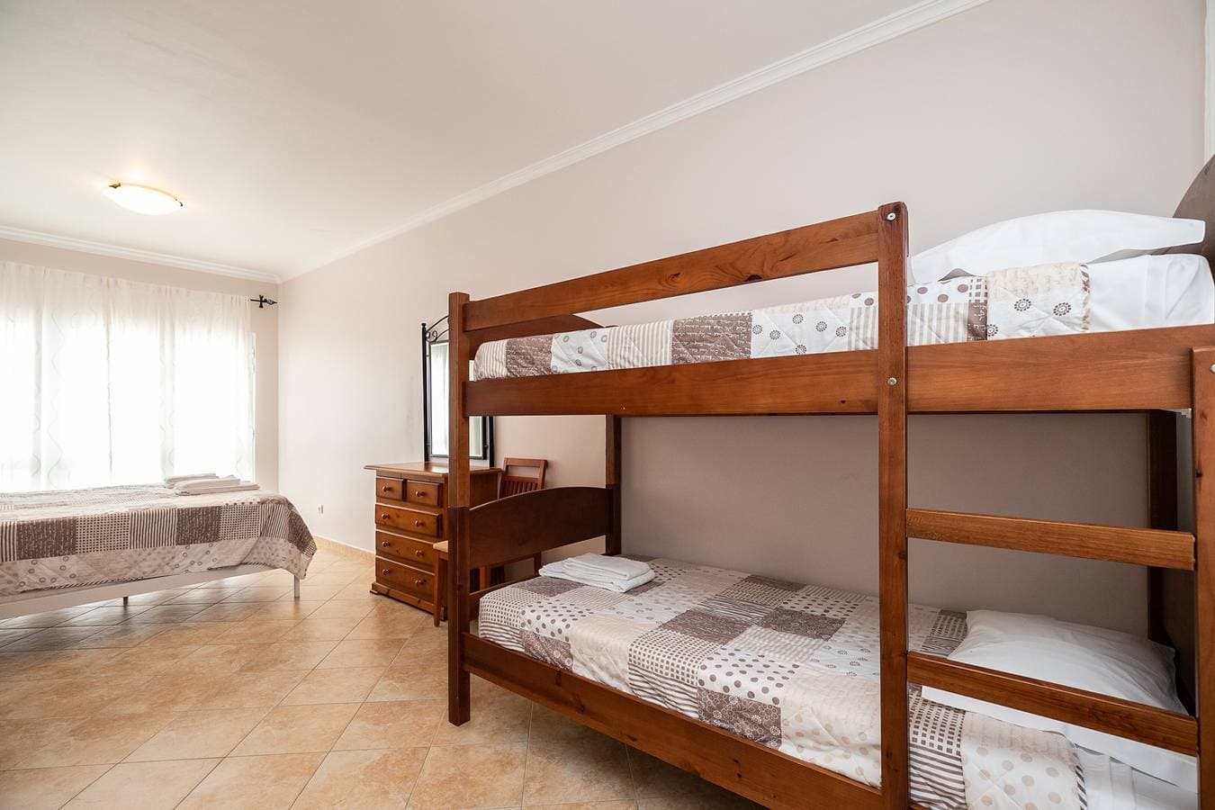 Foto 3 von 34: 2 Schlafzimmer Villa mit Parkplatz und Terrasse by AlgarveManta (4V2)