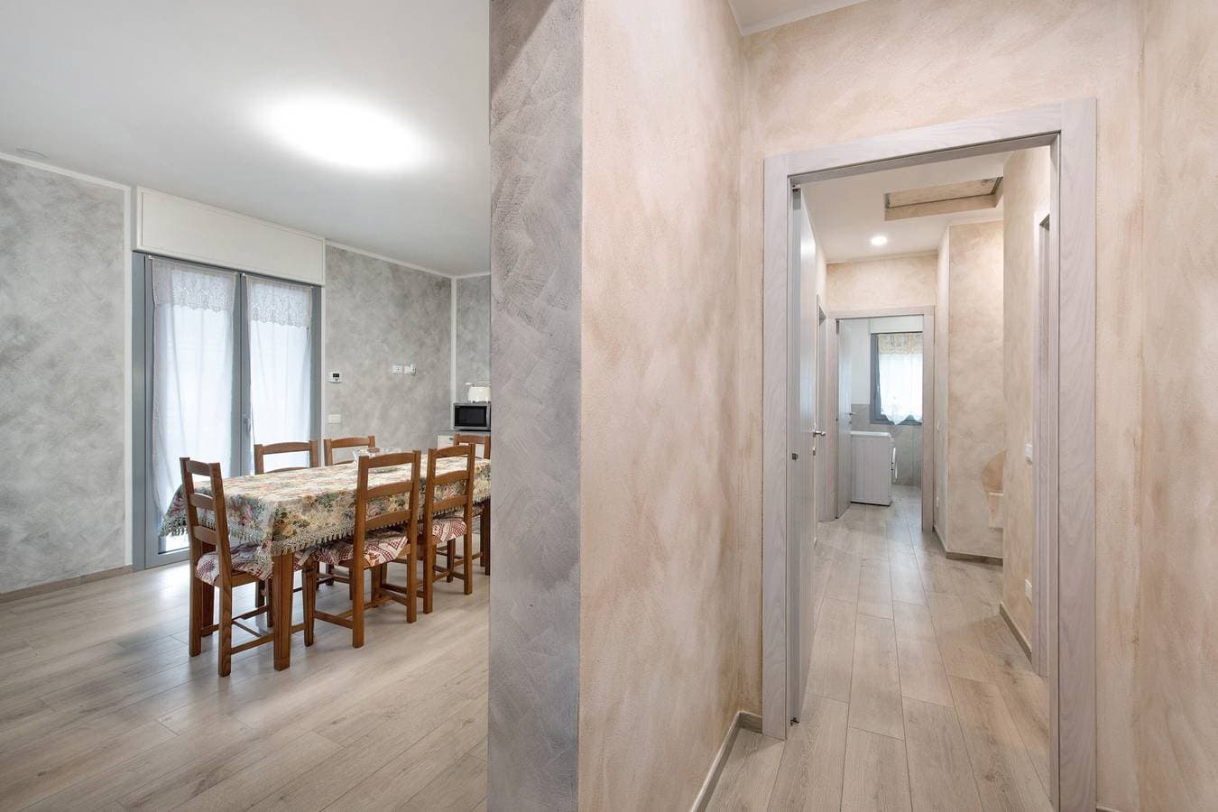 Foto 8 von 37: Ferienwohnung "Casa Tovini" mit Bergblick, Terrasse & WLAN