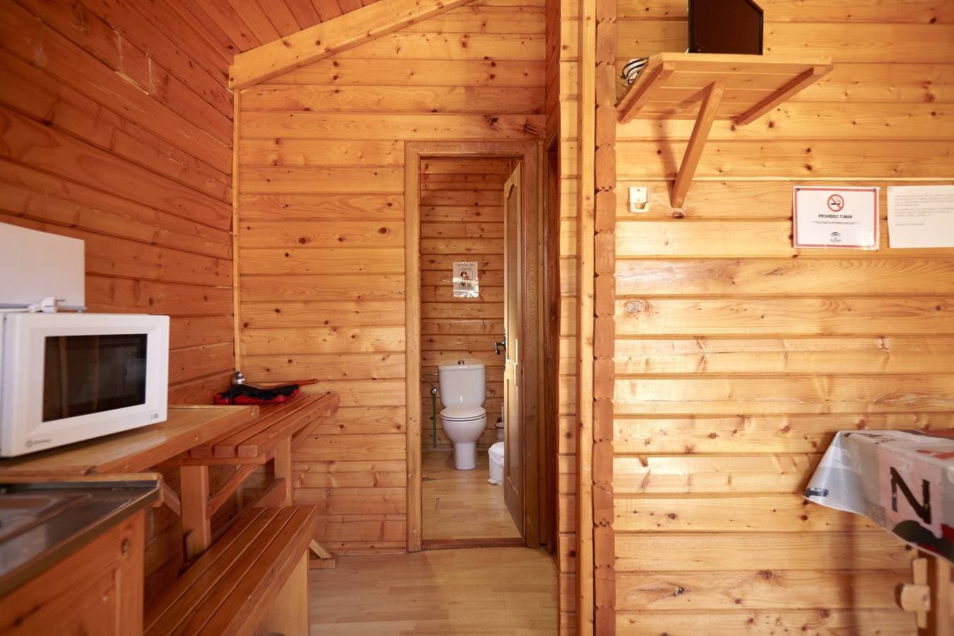 Foto 12 von 38: Landhaus 'Cabaña De Madera 5' mit Bergblick, Gemeinschaftspool und Klimaanlage