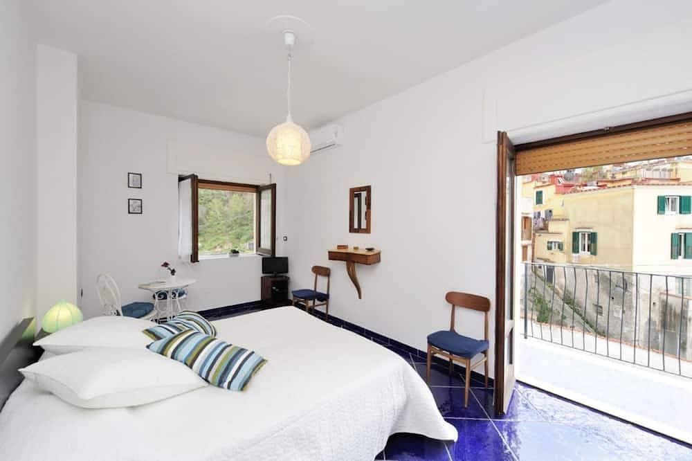 Foto 2 von 28: Maiori Reginella mit Meerblick Terrasse, Wi-Fi, Aria Cond und in der Nähe von Amalfi