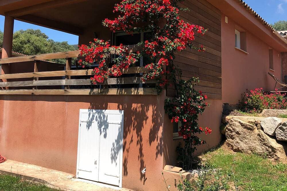 Foto 12 von 24: Haus Casa Rossa, F2, 37m2 + überdachte Terrasse 20m2, Klima, WLAN, Parkplatz.
