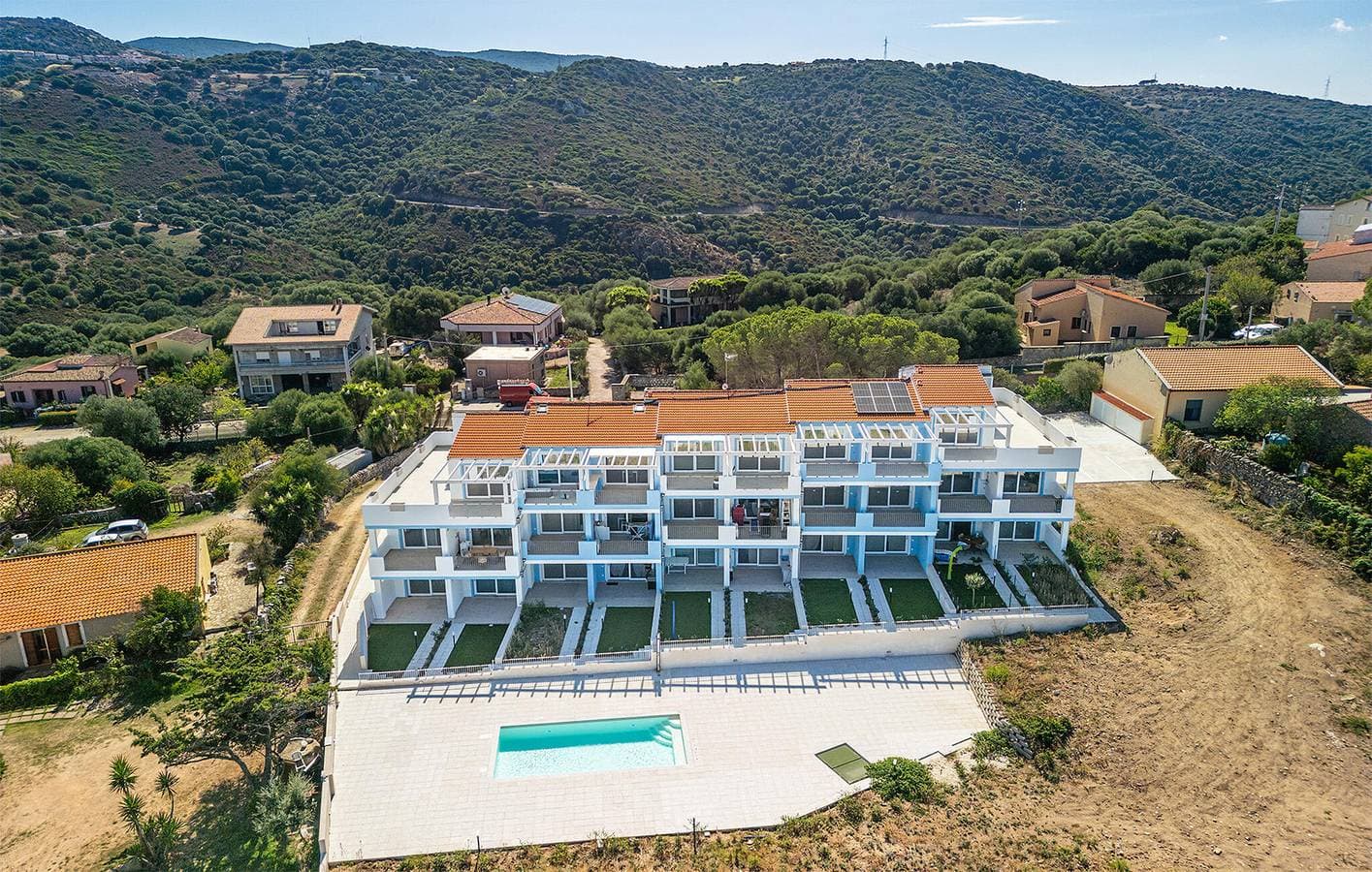 Foto 4 von 22: Apartment mit Meerblick und Pool in der Nähe des Strandes La Marinedda