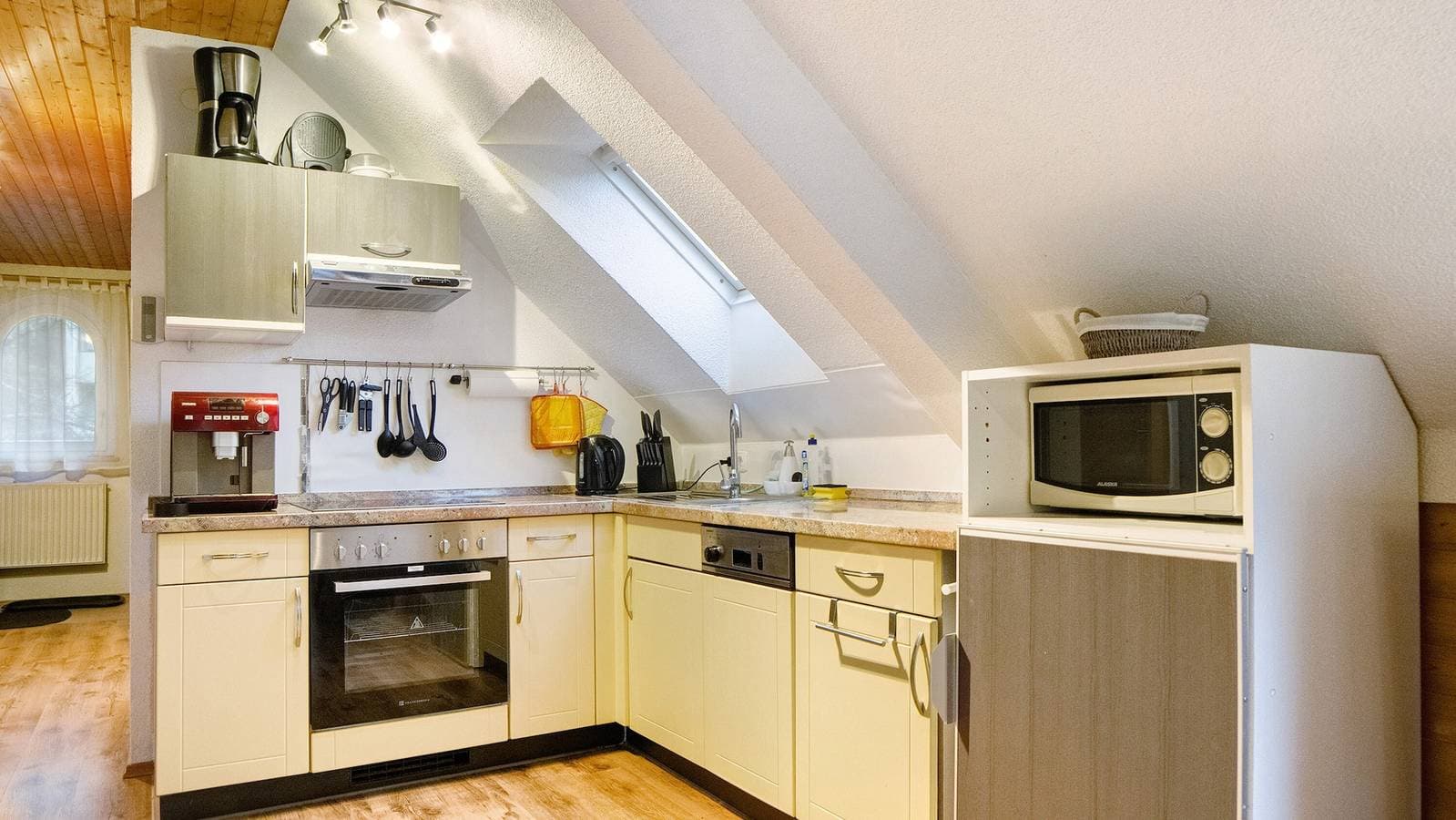 Foto 12 von 31: Ferienwohnung Seeblick mit Balkon und Wlan
