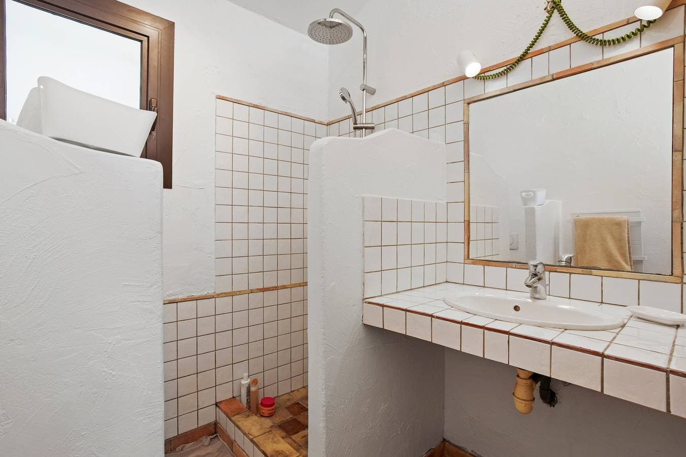 Foto 10 von 24: Zimmer 'Bagaud' mit Meerblick, gemeinsamer Terrasse und WLAN