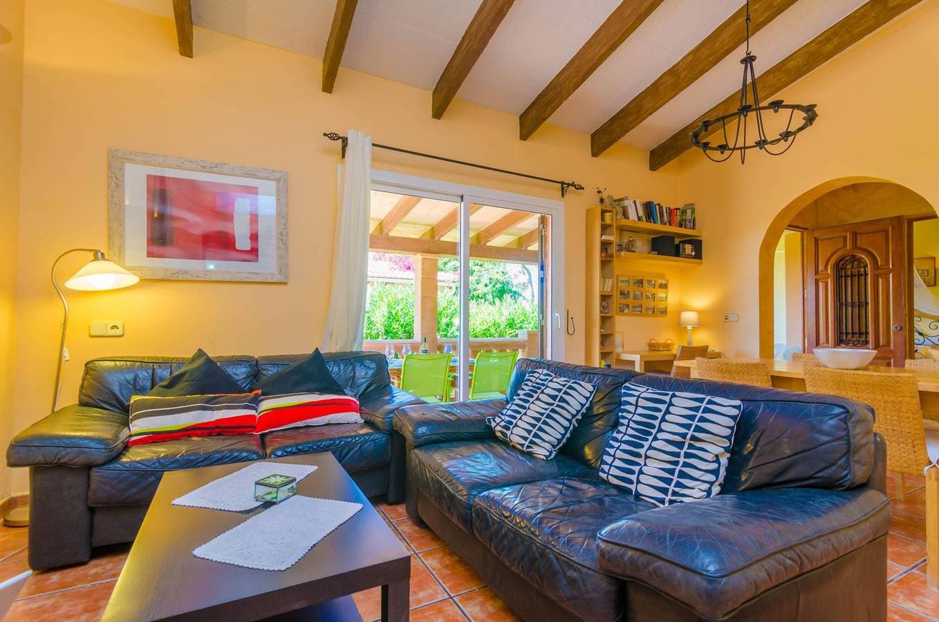 Foto 13 von 41: Villa Divina - Ferienhaus mit privaten Pool in Betlem. WiFi gratis