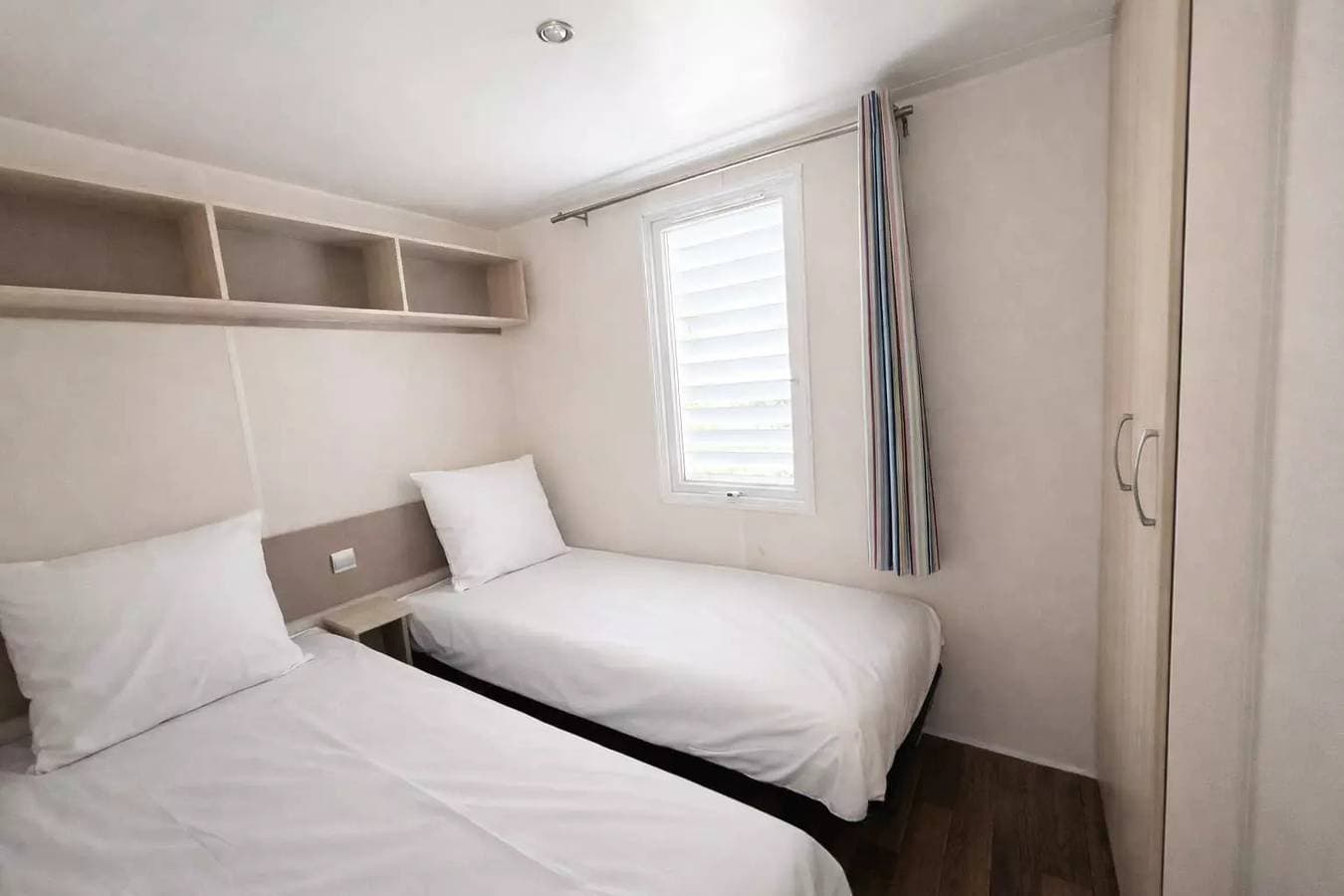 Foto 12 von 13: Mobilheim mit Klimaanlage, 2 Schlafzimmer 4 Personen