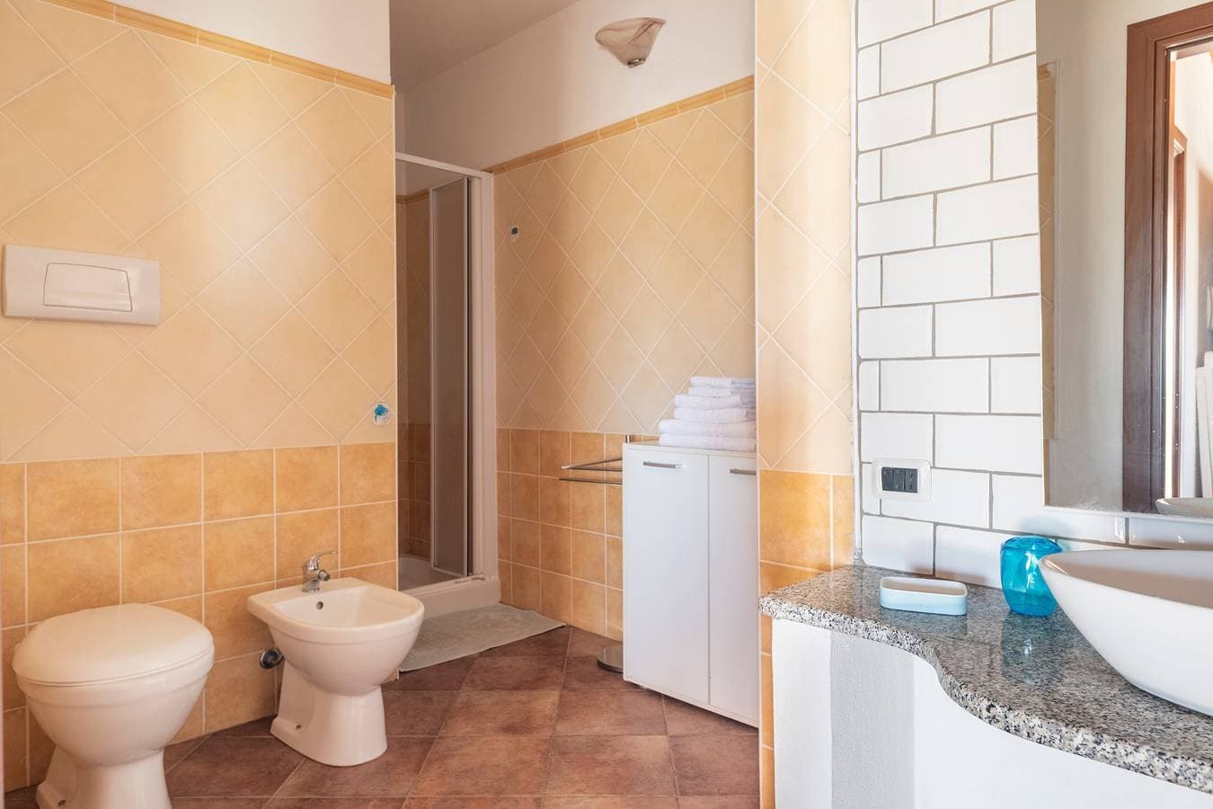 Foto 13 von 26: Ferienhaus "Guido Holiday" mit Meerblick, privater Terrasse und WLAN