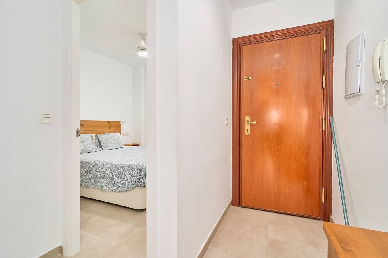 Foto 13 von 26: Ferienwohnung 'Apartamento Moderno' mit Meerblick, WLAN und Klimaanlage