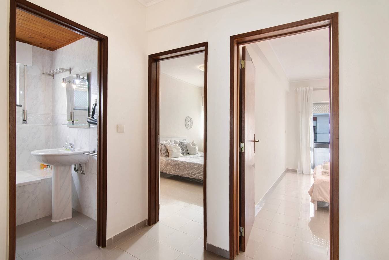 Foto 12 von 19: Ferienwohnung 'Matinhos House' mit Balkon, WLAN und Klimaanlage