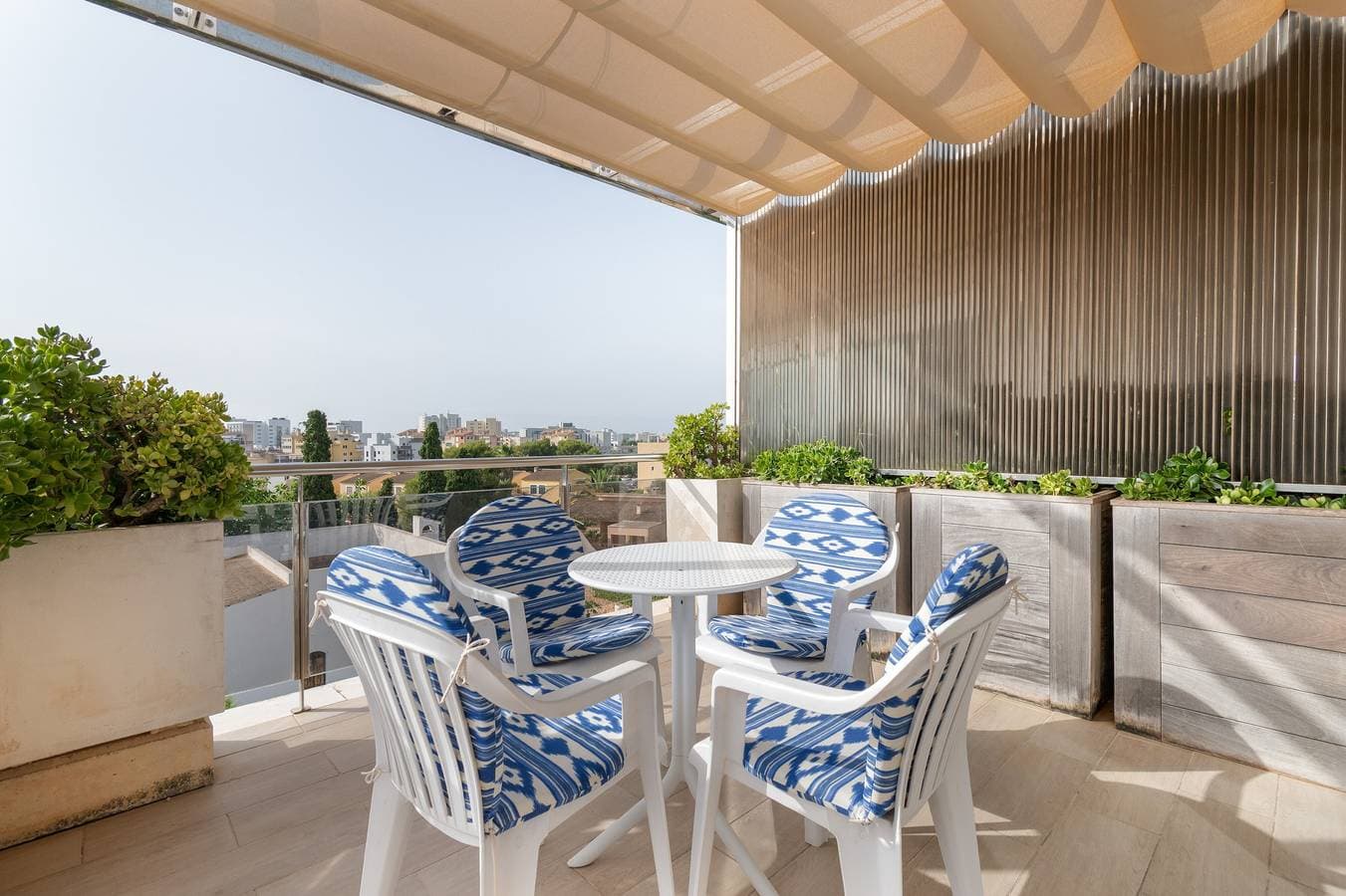 Foto 3 von 25: Apartment 'Las Palmeras 2' mit Gemeinschaftspool, WLAN und Klimaanlage