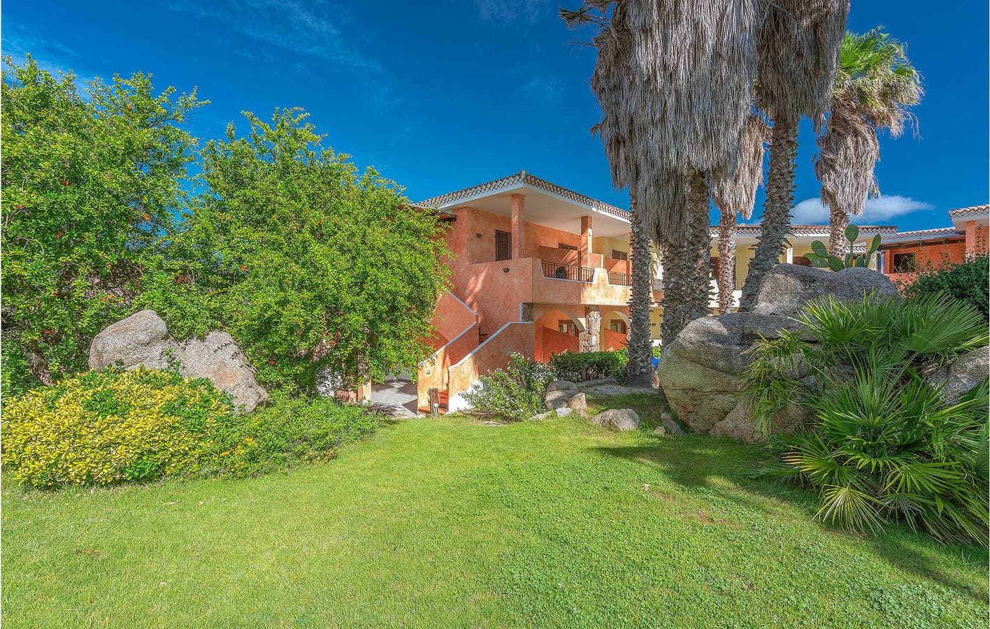 Foto 2 von 17: Gemütliches Strandapartment mit AC, Parkplatz, Küche, Pool und Internet - nur 2,5 km entfernt!