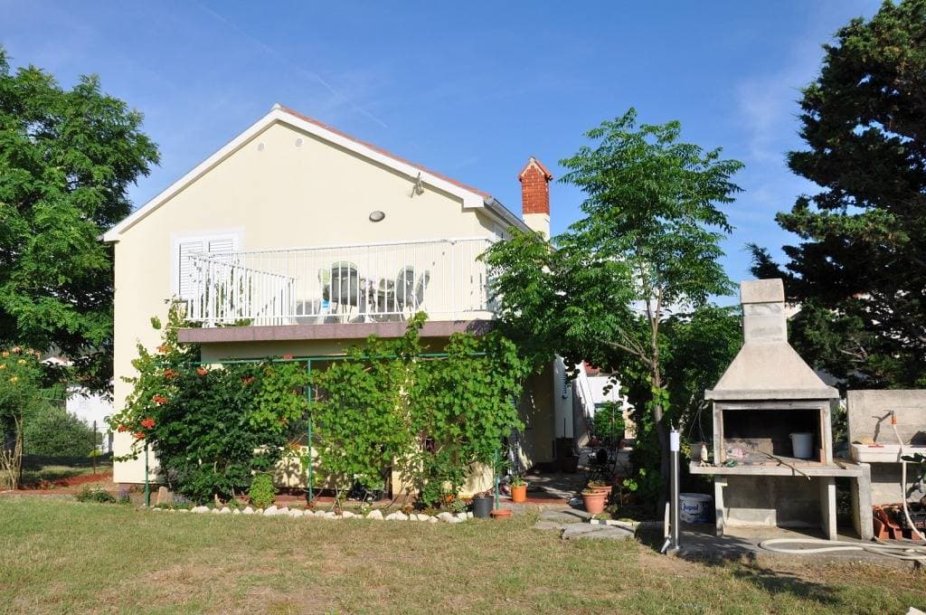 Ferienwohnung in Lopar mit Meerblick, Balkon, Klimaanlage, W-Lan (4944-1) 1