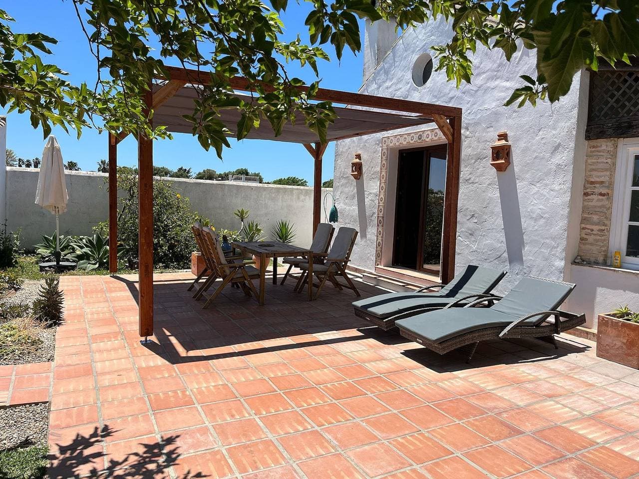 Foto 5 von 32: Freistehendes Ferienhaus mit grossem Garten und schönem Interieur