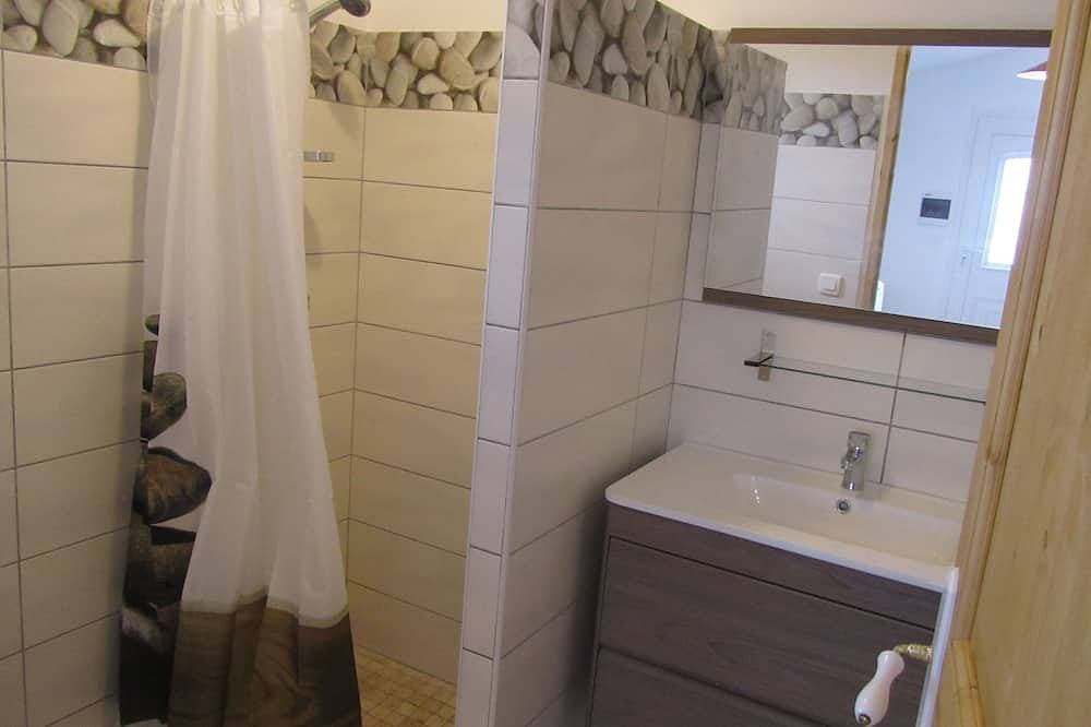 Foto 3 von 27: Mini-Villa 19 m2 für 2 Personen + Klimaanlage + Pool, Meer- und Bergblick