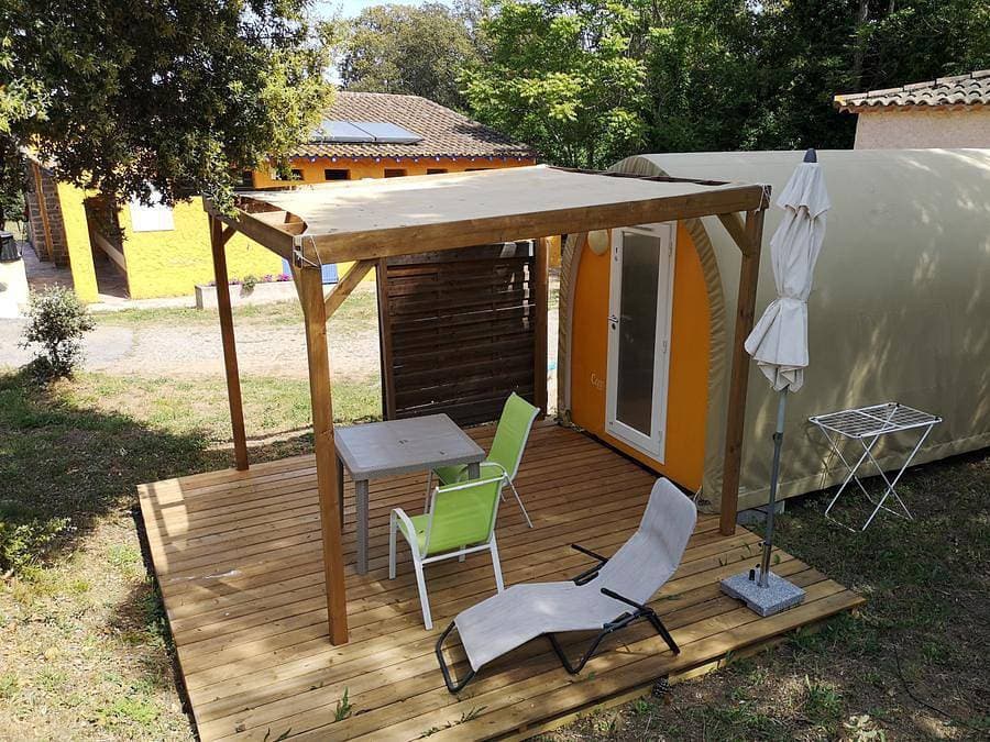 Foto 6 von 43: Camping Les Lauriers Roses - Unterkunft 2 personen - Coco Sweet Duo (ohne Sanitäranlagen)