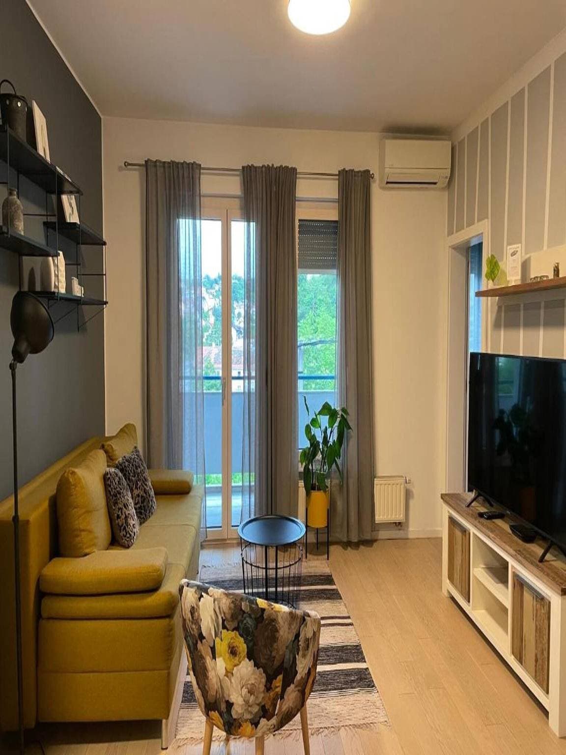 Foto 3 von 26: Ferienwohnung für 4 Personen mit Balkon