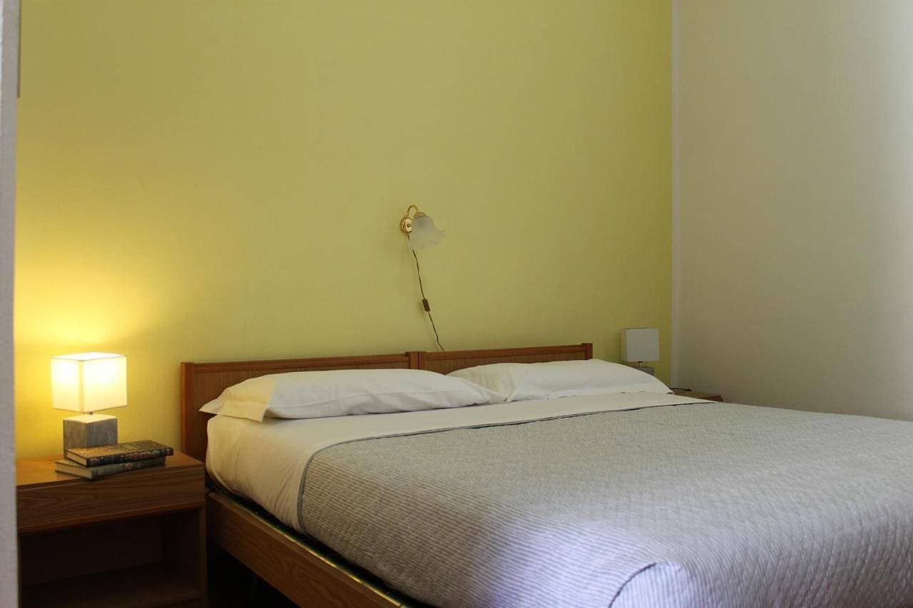 Foto 7 von 12: Double Room with Private Bathroom