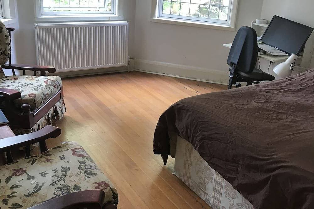 Foto 3 von 7: Cosy Room in a quiet and a peaceful neighbourhood.