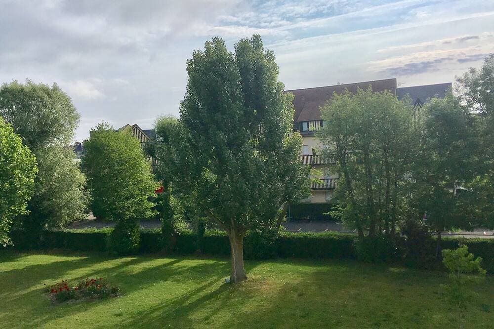 Foto 7 von 30: Komplett renovierte Wohnung mit direktem Zugang zum Meer (100 m) 2. Stock Aufzug