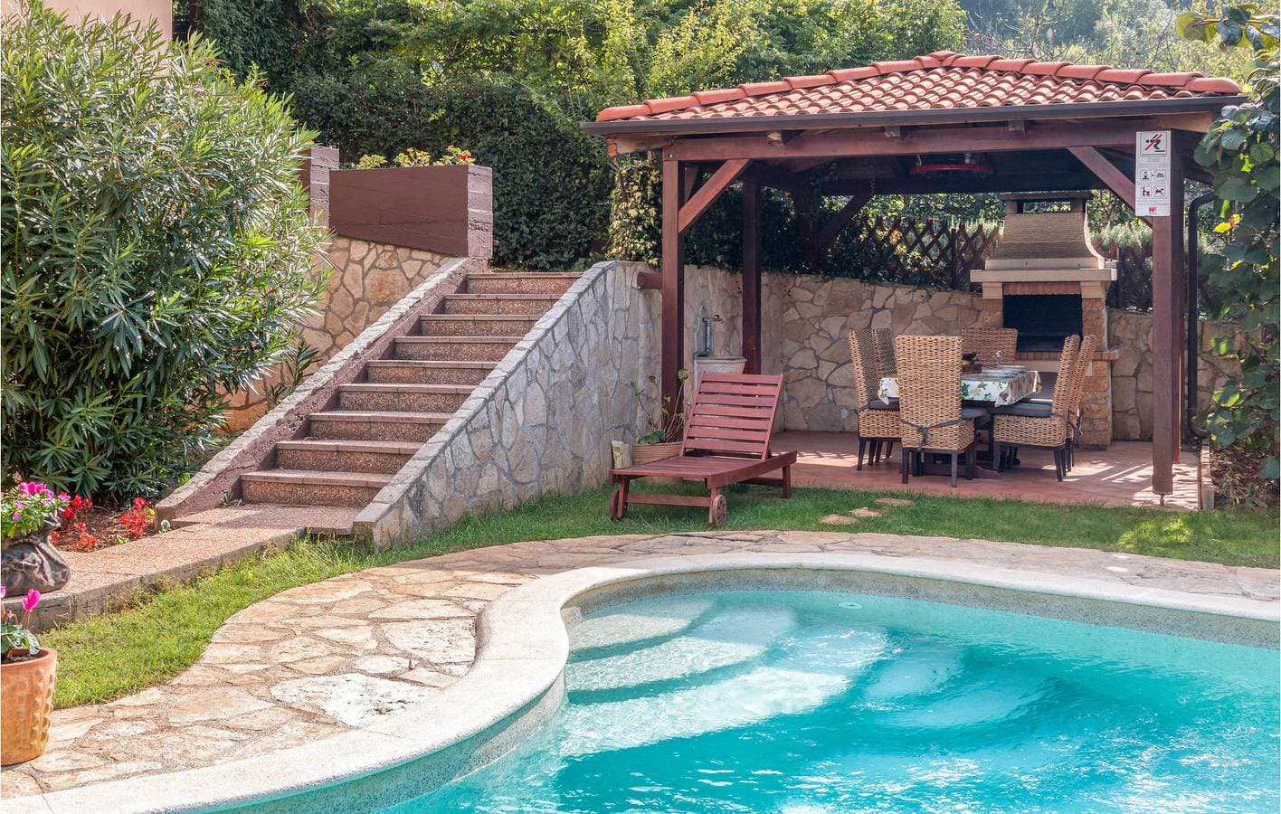 Foto 10 von 35: Charmantes Apartment mit Pool, Terrasse und WLAN – 1,5 km vom Strand entfernt!