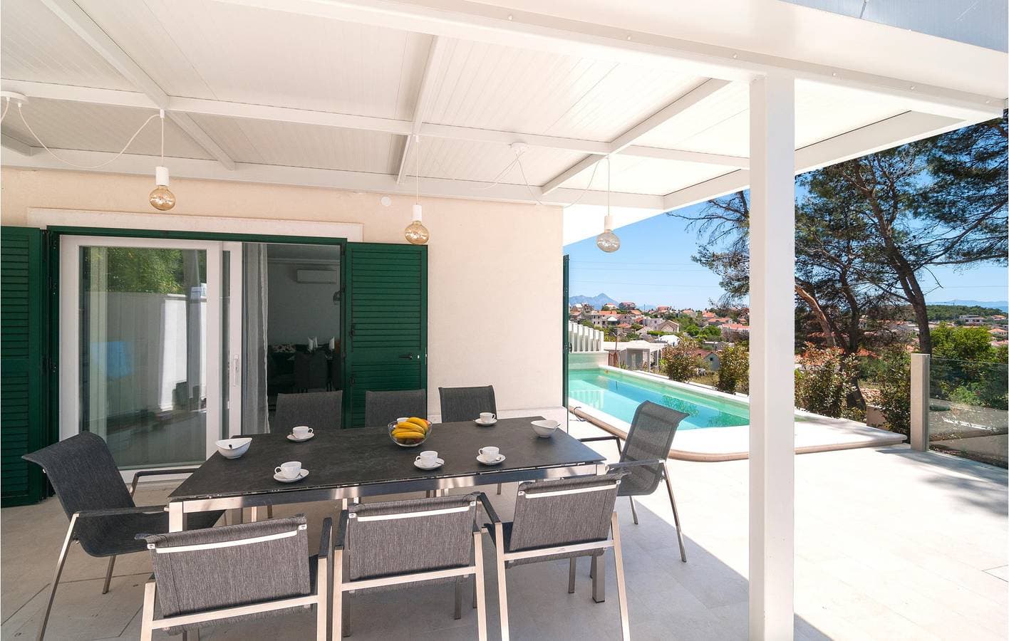 Foto 10 von 28: Geräumige 150 m² große Wohnung mit Pool und Terrasse, 1 km vom Strand entfernt