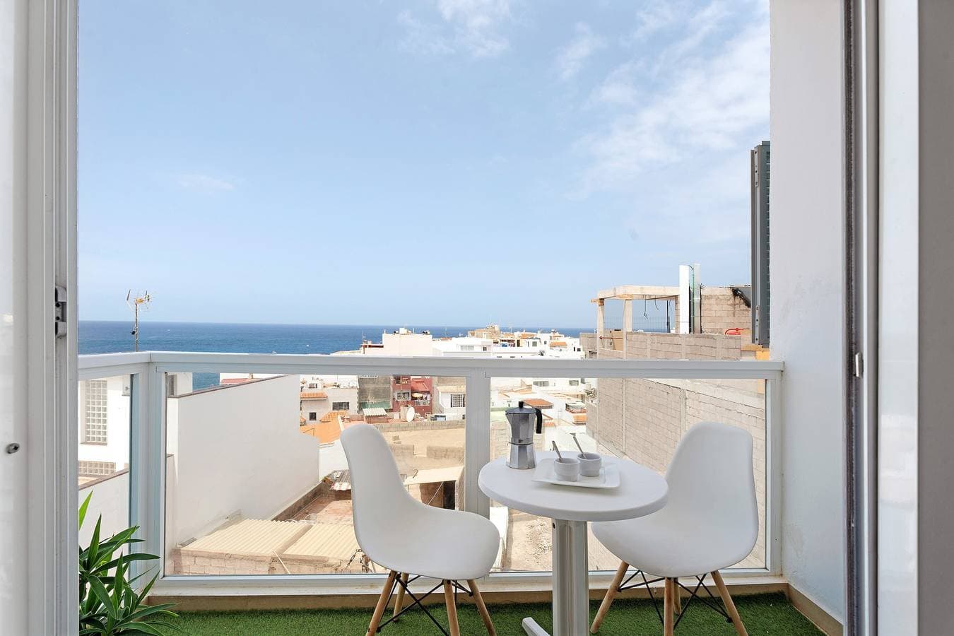 Foto 2 von 21: Ferienwohnung 'Alcamar' mit Meerblick, Balkon und WLAN