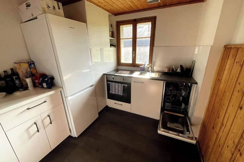 Foto 7 von 8: Swiss mountain chalet, wooden interior, cosy, with a beautiful view