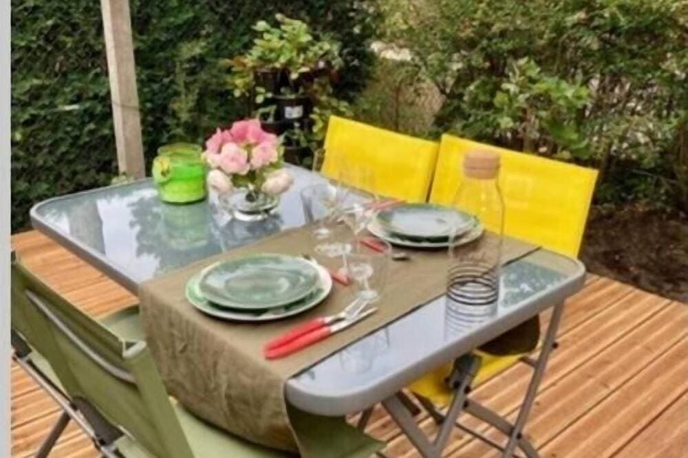Charming chalet with large terrace at Le Pyla 1