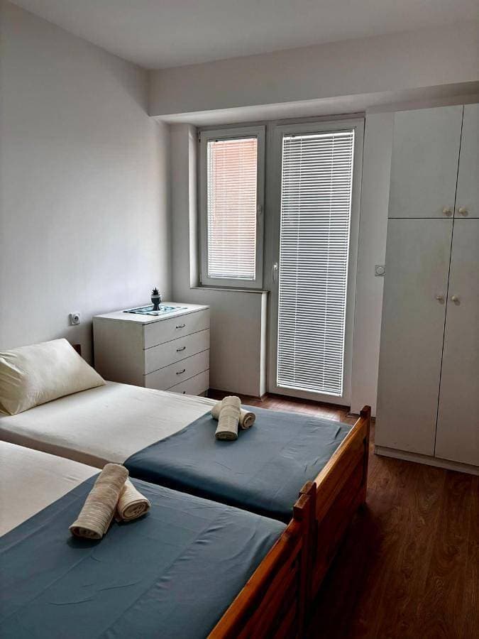 Foto 4 von 14: Two-Bedroom Apartment