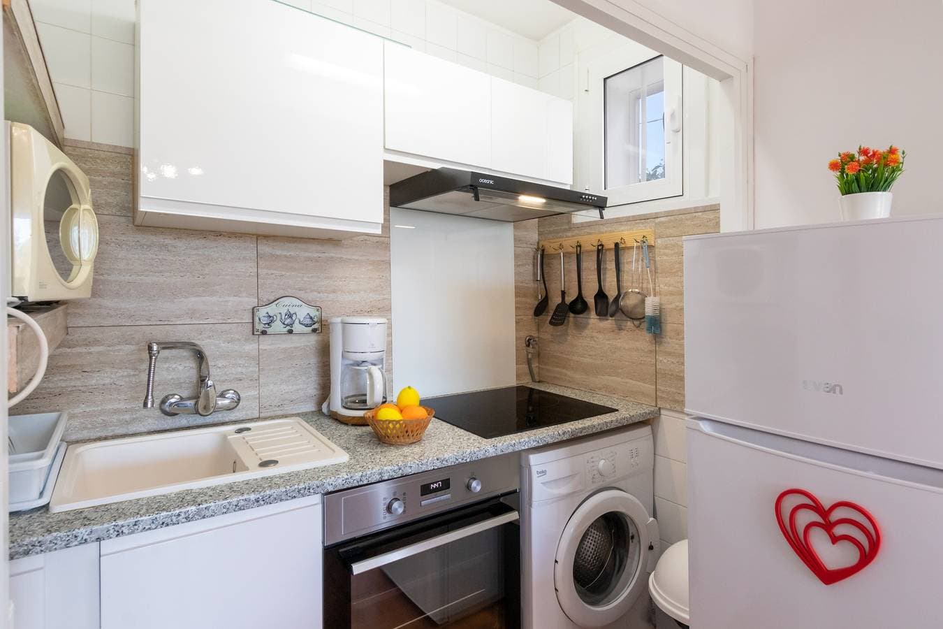 Foto 5 von 21: Ferienwohnung 'Santana' mit privater Terrasse, Balkon, Klimaanlage und WLAN
