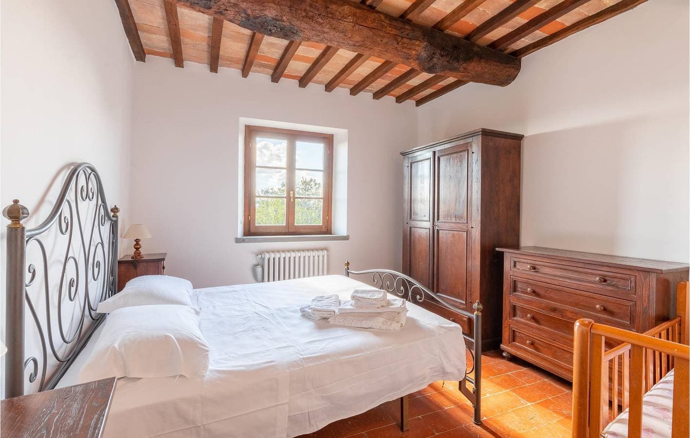 Foto 6 von 31: Appartement in Hanglage mit Babybett, Pool und Parkplatz