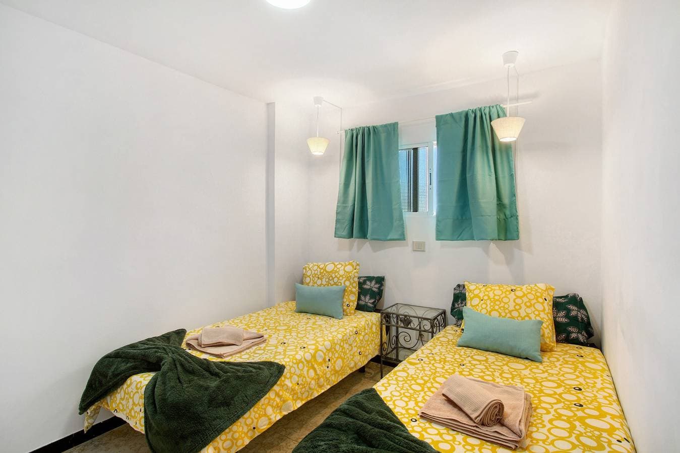 Foto 12 von 21: Ferienwohnung "Lidia" mit Seeblick, Gemeinschaftspool und WLAN