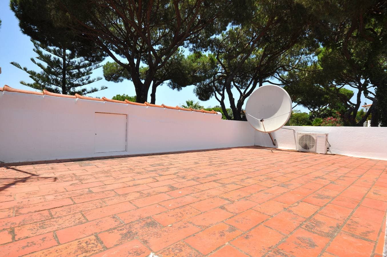 Foto 9 von 25: Herrliche einstöckige Villa, privater Pool, kostenlose Klimaanlage und WLAN