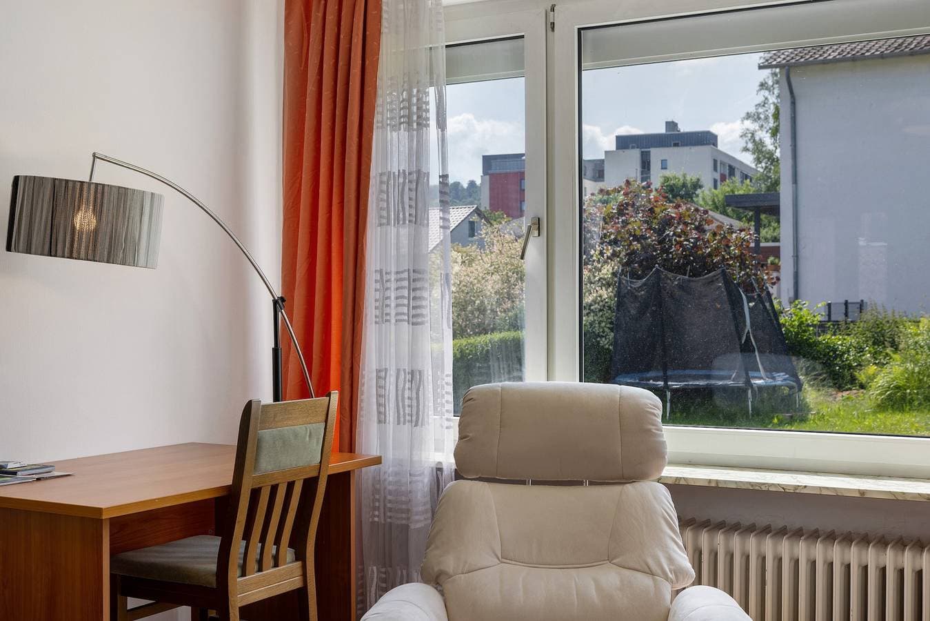 Foto 4 von 29: Ferienwohnung 'Lerchenweg B' mit gemeinsamer Terrasse, gemeinsamem Garten und Wi-Fi