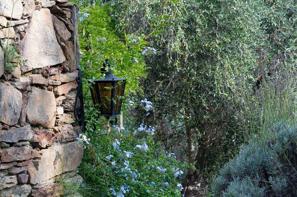 Foto 13 von 30: Villa Les Margoutons – Familienfreundliche Villa mit beheiztem Pool, Meerblick und großem Garten bei Cannes