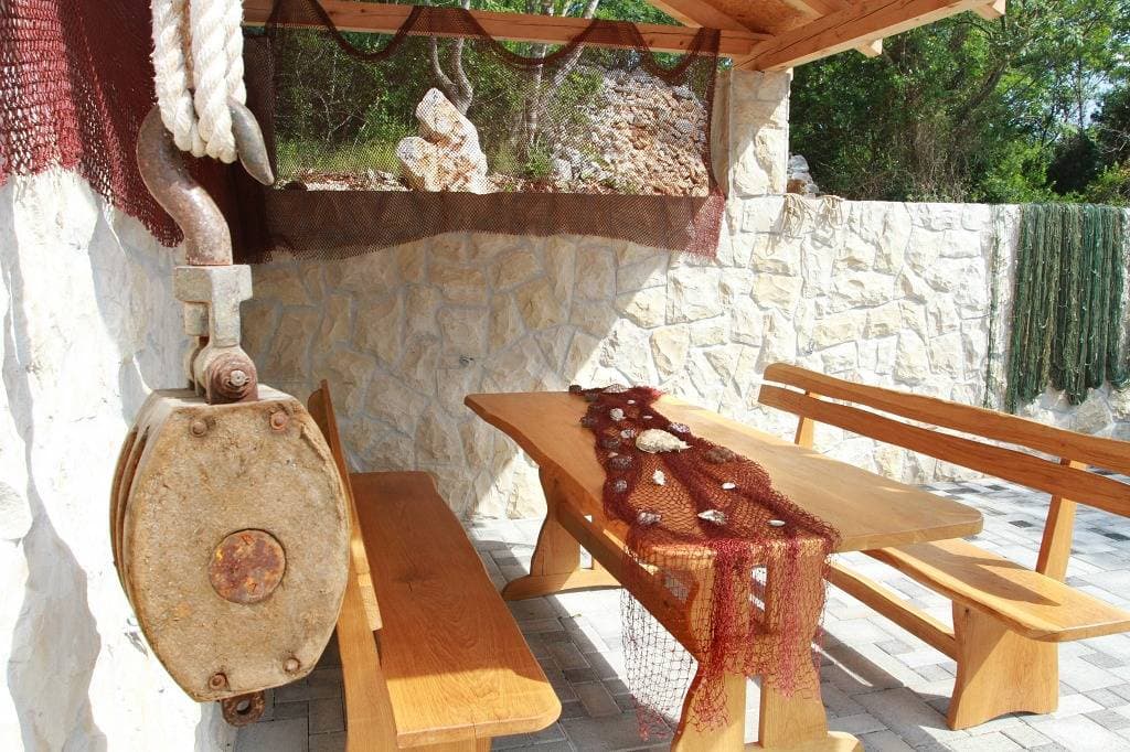 Foto 7 von 45: Robinsonhaus in Okrug Gornji mit Meerblick, Terrasse (4452-1)